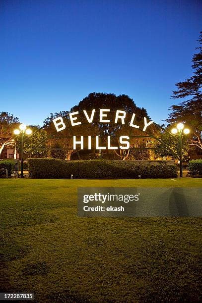 beverly hills (portrait) - beverly hills bildbanksfoton och bilder