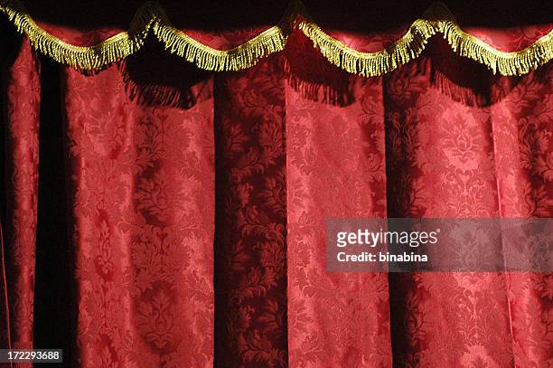 cortina vermelho teatro - veludo vermelho material - fotografias e filmes do acervo