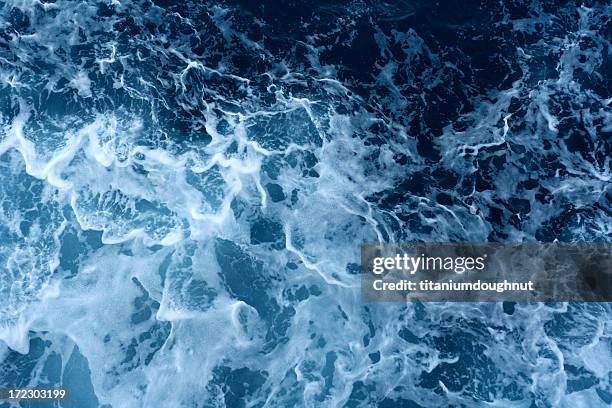 adriatic sea - dark ocean ripples stockfoto's en -beelden