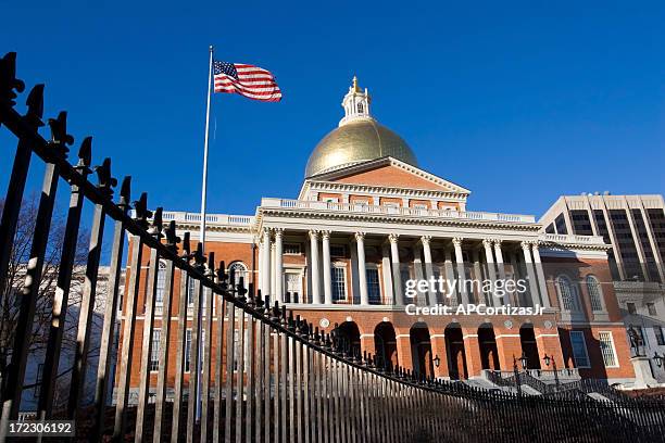 massachusetts state house and capital, usa - massachusetts state capitol stock pictures, royalty-free photos & images