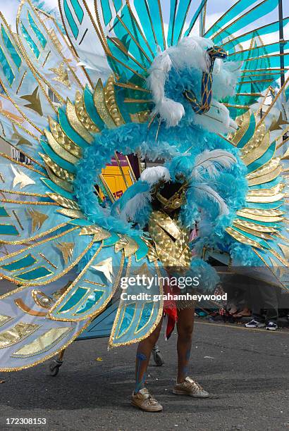 défilé du carnaval - notting hill photos et images de collection