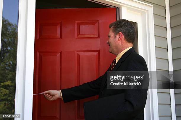 salesman - door to door salesperson stock pictures, royalty-free photos & images