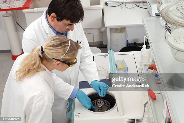 preparing centrifuge - labor zentrifuge stock pictures, royalty-free photos & images