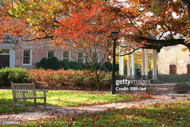 old well in chapel hill - chapel hill campus der universität north carolina stock-fotos und bilder