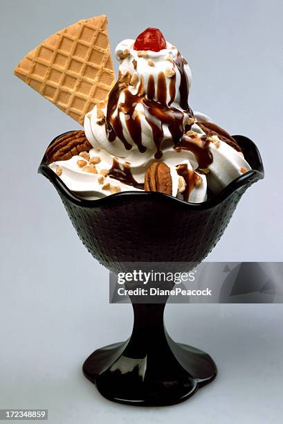 pecan nut sundae - mr whippy ice cream stock pictures, royalty-free photos & images