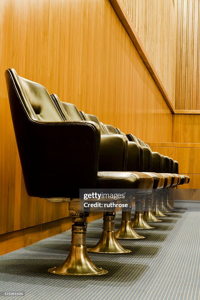 Sala de Tribunal Bancada do Júri e Jurors'Cadeiras