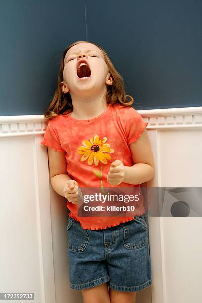 time out - trotzanfall stock-fotos und bilder