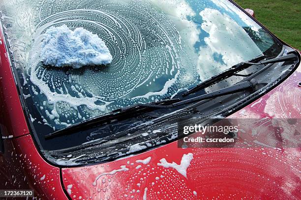 car-waschung - scheibenwischer stock-fotos und bilder