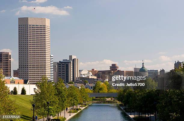 indianapolis, indiana - indianapolis skyline stockfoto's en -beelden