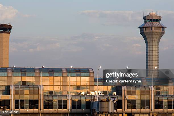 chicago o'hare at sunset - ohare airport stock pictures, royalty-free photos & images