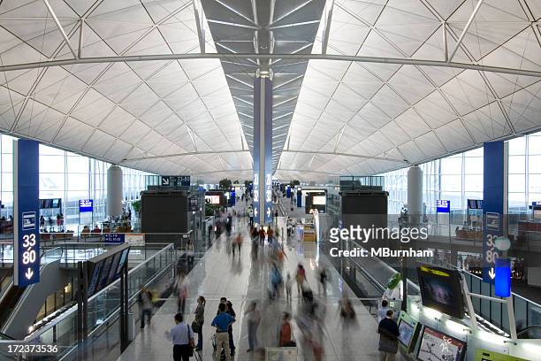 hong kong main terminal - hong kong international airport stock pictures, royalty-free photos & images