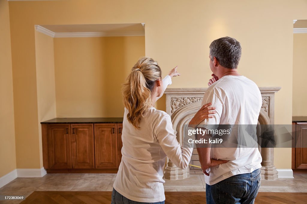 Couple in new home making decisions