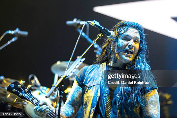 Tyler Falling In Reverse 103 Tyler Burgess Stock Photos, High-Res Pictures, and Images - Getty ...