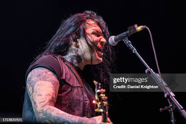Tyler Falling In Reverse 103 Tyler Burgess Stock Photos, High-Res Pictures, and Images - Getty ...