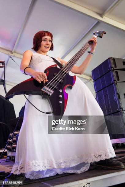 Austin Spitz 2,057 Kate Austin Stock Photos, High-Res Pictures, and Images - Getty ...