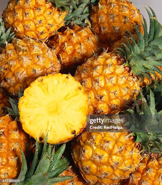 pineapple wallpaper (2) - pineapple cut stock pictures, royalty-free photos & images