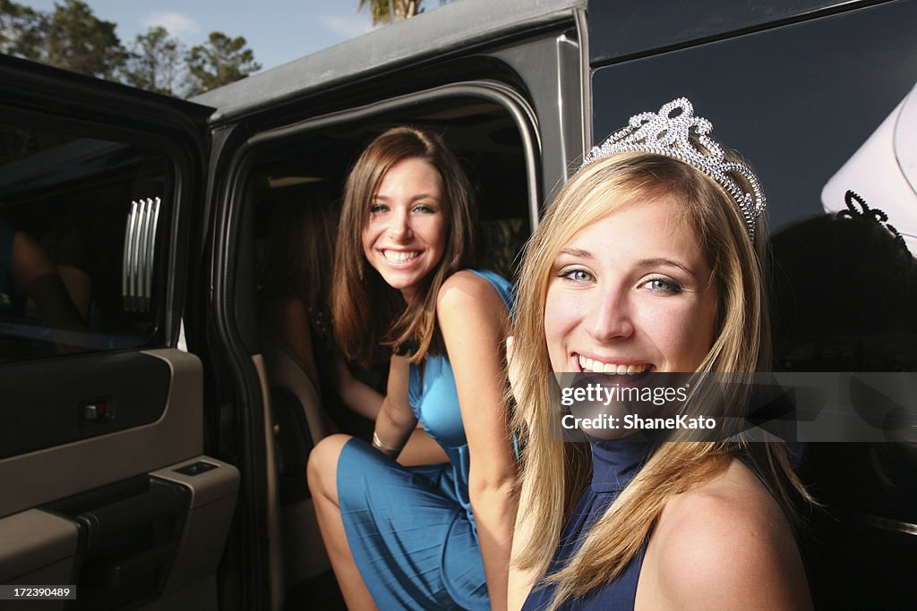 Prom Queen and Best Friend in limo