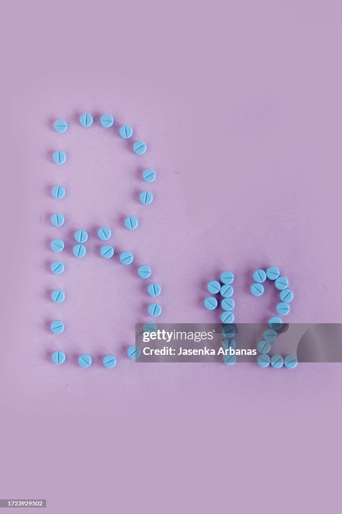 Vitamin B12 made of pills