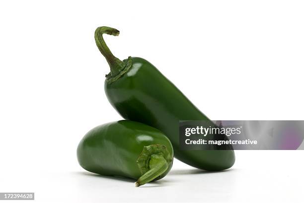 jalapeño pimientos - mexico chile fotografías e imágenes de stock