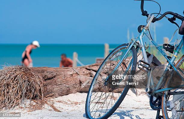 down at the beach - beach goers stock pictures, royalty-free photos & images