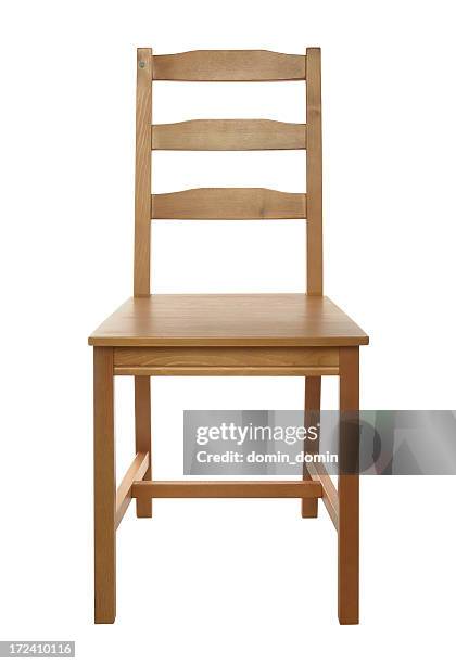 simple, clásica silla de madera aislada sobre fondo blanco; foto de estudio - chair fotografías e imágenes de stock