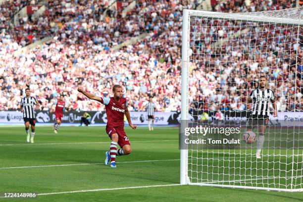 Tomas Soucek of West Ham United scores their sides first goal during the Premier League match between West Ham United and Newcastle United at London...