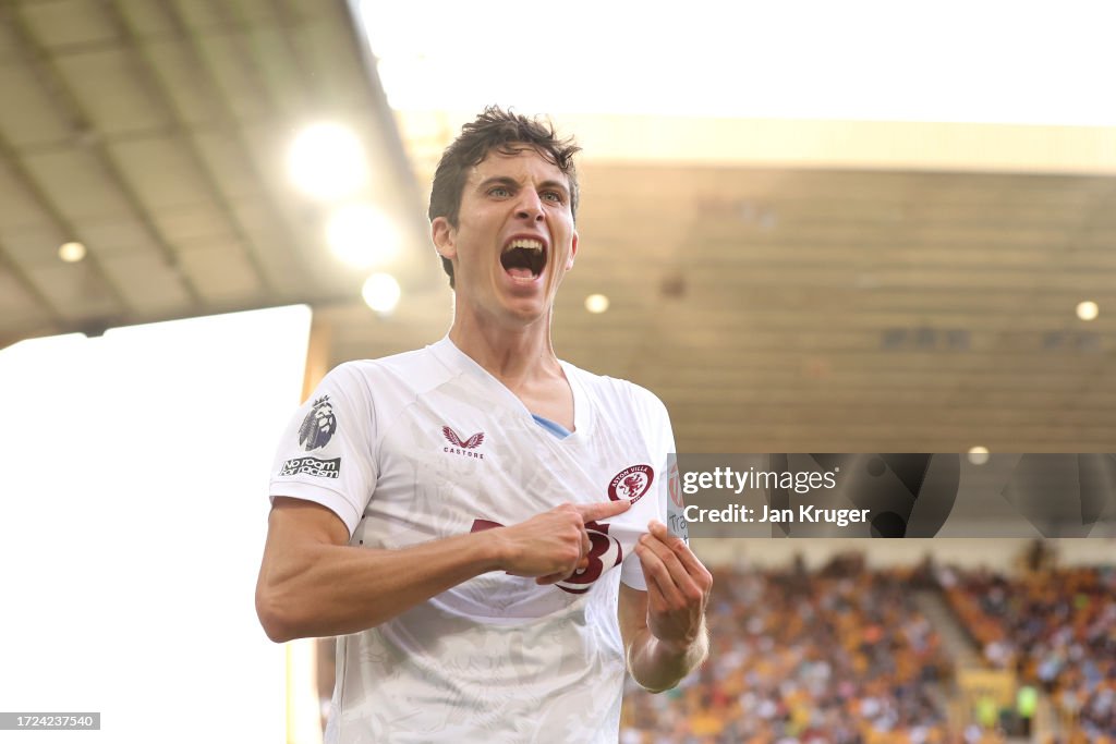 Wolverhampton Wanderers v Aston Villa - Premier League