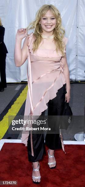 Singer Hilary Duff attends the 30th Annual American Music Awards at the Shrine Auditorium on January 13, 2003 in Los Angeles, California.