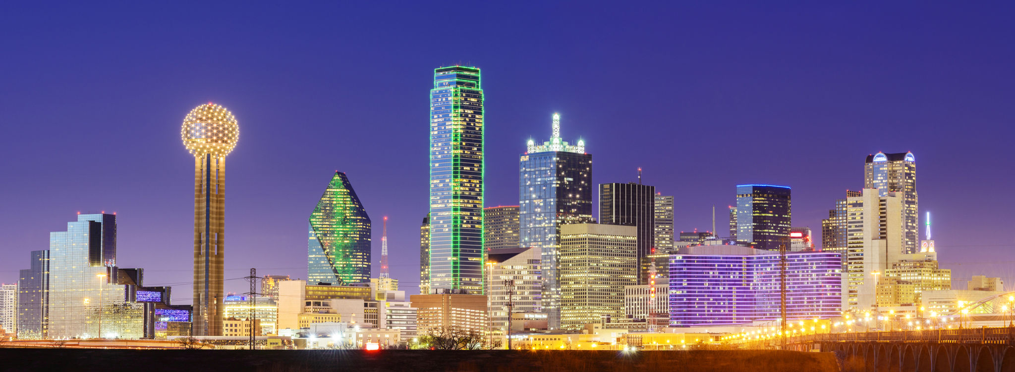 dallas skyline night