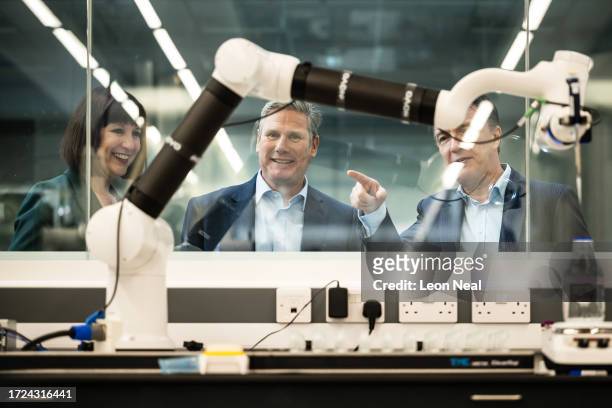 Leader of the Labour Party Keir Starmer and Shadow Chancellor Rachel Reeves view robotic equipment during a visit to the Materials Innovation Factory...