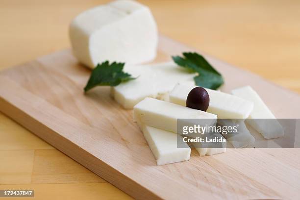 halloumi-käse - halloumi cheese stock-fotos und bilder
