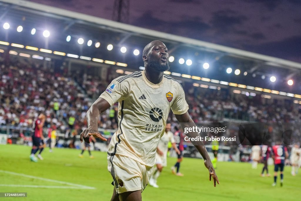 Romelu Lukaku of AS Roma celebrates after scored the fourth goal for
