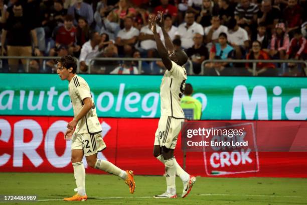 Romelu Lukaku of Cagliari celebrates his goal 0-4 during the Serie A TIM match between Cagliari Calcio and AS Roma at Sardegna Arena on October 08,...