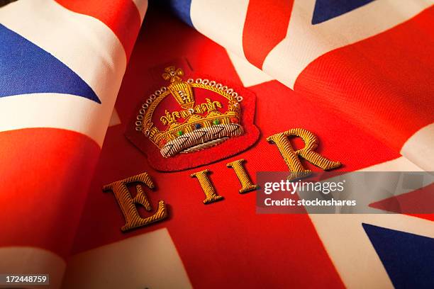 queen elizabeth ii r e - british_crown stock-fotos und bilder