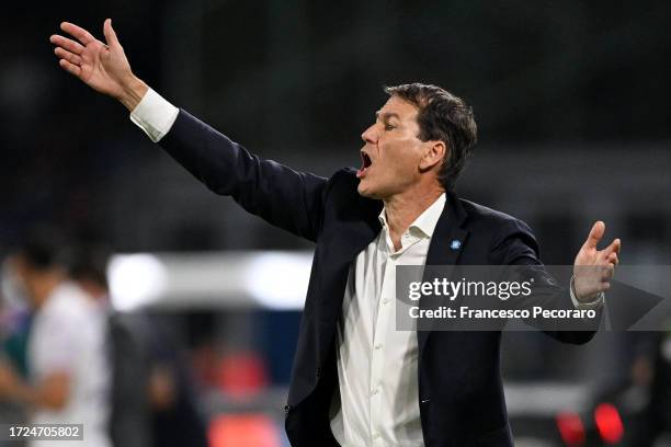 Rudi Garcia, Head Coach of SSC Napoli reacts during the Serie A TIM match between SSC Napoli and ACF Fiorentina at Stadio Diego Armando Maradona on...