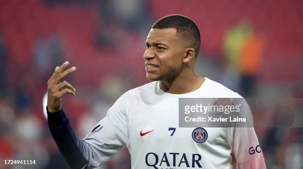 Kylian Mbappe of Paris Saint-Germain reacts during the Ligue 1 Uber Eats match between Stade Rennais FC and Paris Saint-Germain at Roazhon Park on...