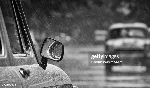 rain finally... - heavy rain in kolkata stock-fotos und bilder