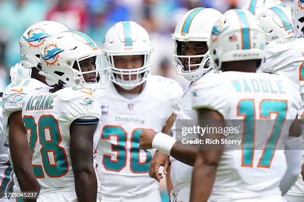 New York Giants v Miami Dolphins New York Giants v Miami Dolphins