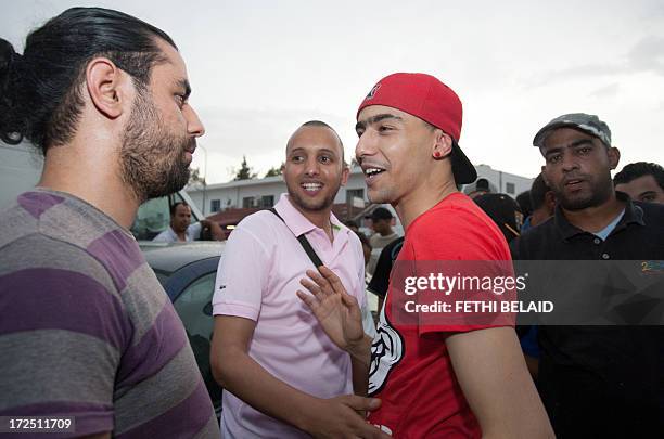 Oc Jail Rapper Weld El 15 Photos and Premium High Res Pictures - Getty Images