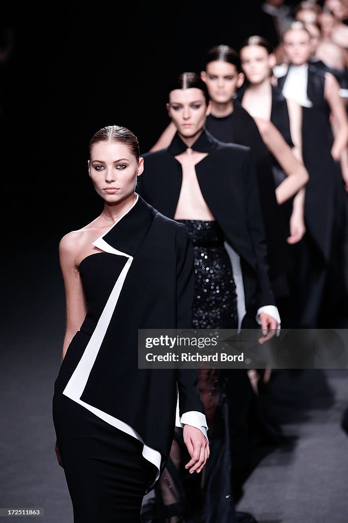 Stephane Rolland: Runway - Paris Fashion Week Haute-Couture F/W 2013-2014
