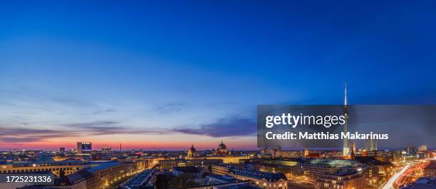 berlin city summer blue night skyline panorama with romantic sunset and traffic - berlin night stock pictures, royalty-free photos & images