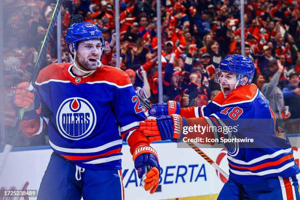 Edmonton Oilers Center Leon Draisaitl celebrates his goal in the first period of the Edmonton Oilers game versus the Vancouver Canucks on October y...