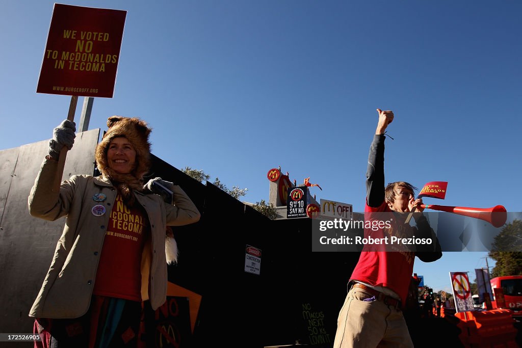 McDonald's Protest In Tecoma