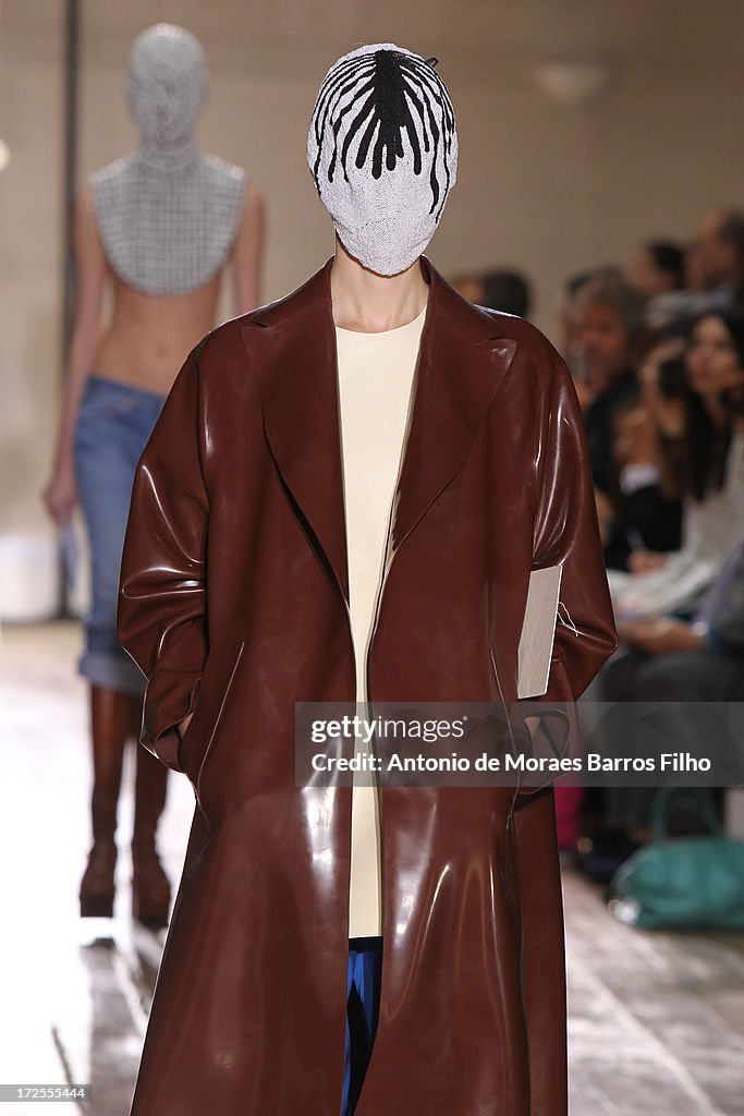 Maison Martin Margiela: Runway - Paris Fashion Week Haute-Couture F/W 2013-2014