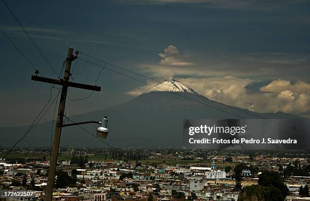 volcán de popocatépetl - puebla mexico stockfoto's en -beelden