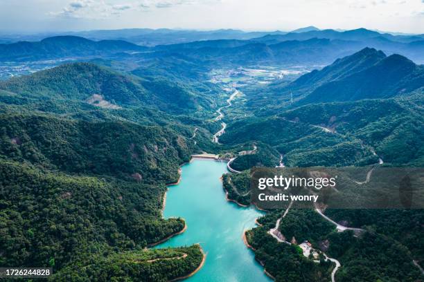 aerial view of reservoir - hydroelectric power station stock pictures, royalty-free photos & images