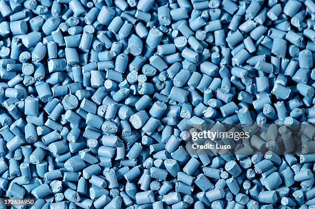 plastic grains - industry - granule stockfoto's en -beelden