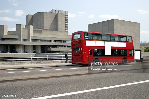 publicidad de bus - london billboard fotografías e imágenes de stock