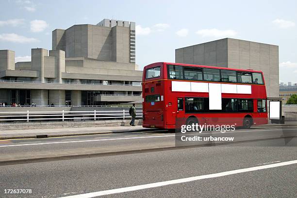 publicidade autocarro - ponte de waterloo imagens e fotografias de stock