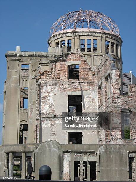 hiroshima a-bomb dome memorial in japan - hydrogen bomb stock pictures, royalty-free photos & images